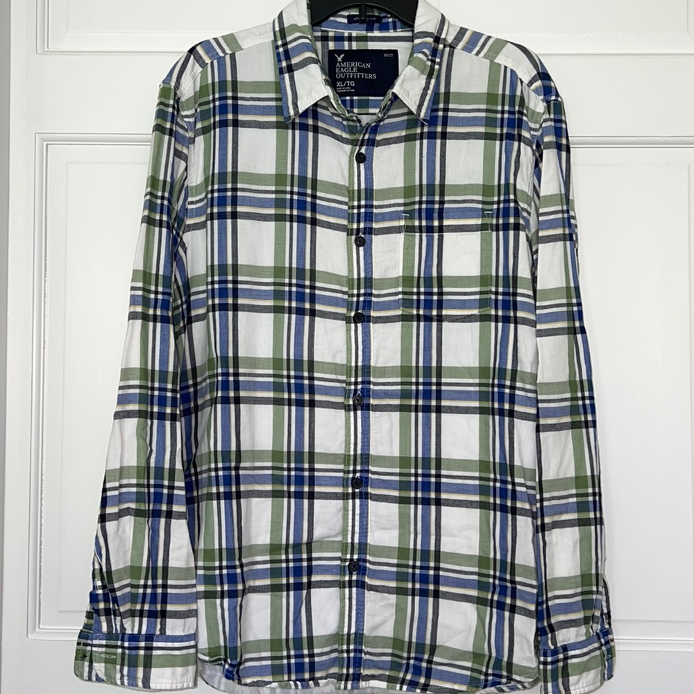 American Eagle button down